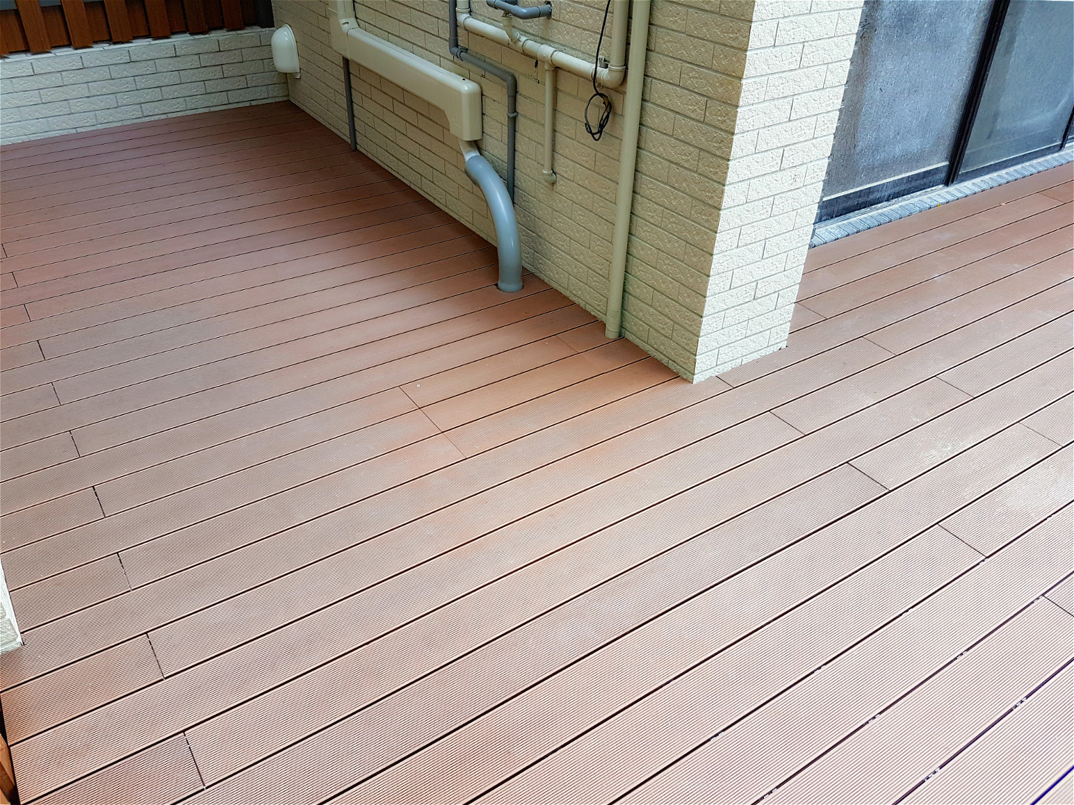 户外塑木地板圆孔方孔 室外阳台露台走廊防水防潮防腐-阿里巴巴